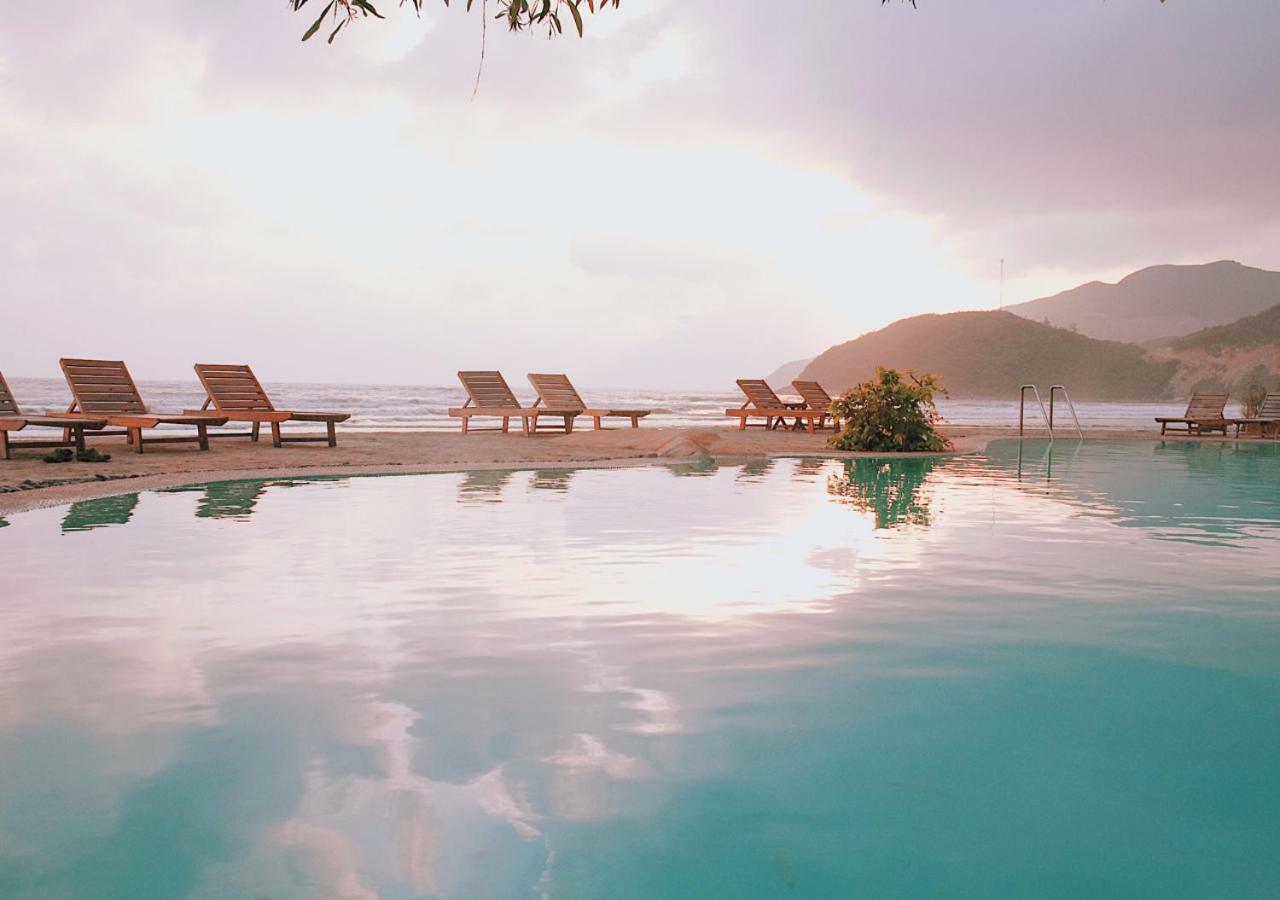 Wild Beach Boutique Resort Ninh Phuoc Buitenkant foto